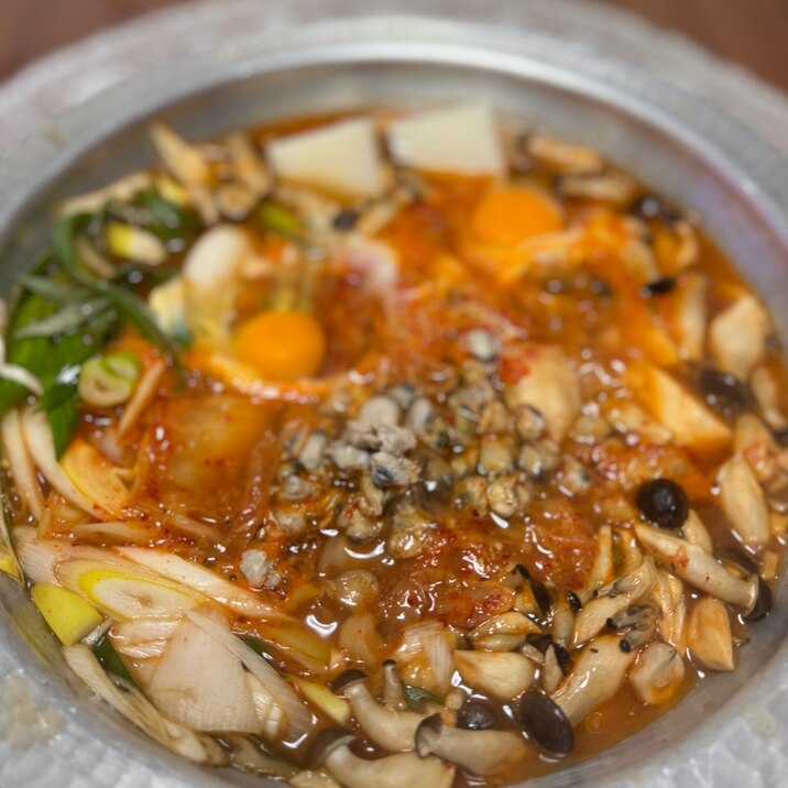 しじみと豆腐と長ネギとしめじと卵の☆スンドゥブ